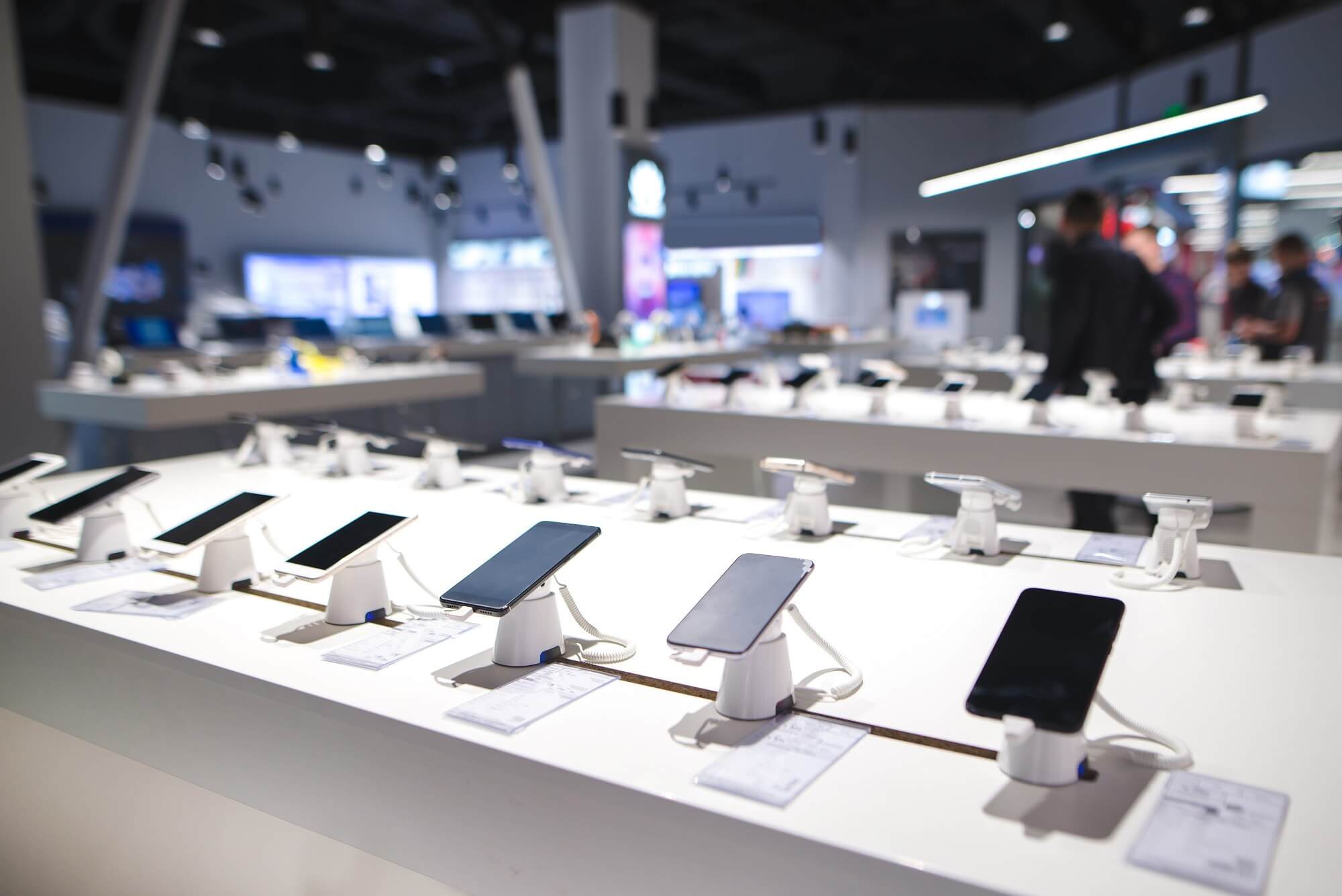 Çinli rakiplerinin baskısı altına giren Apple ve Samsung'un pazar payı azalıyor