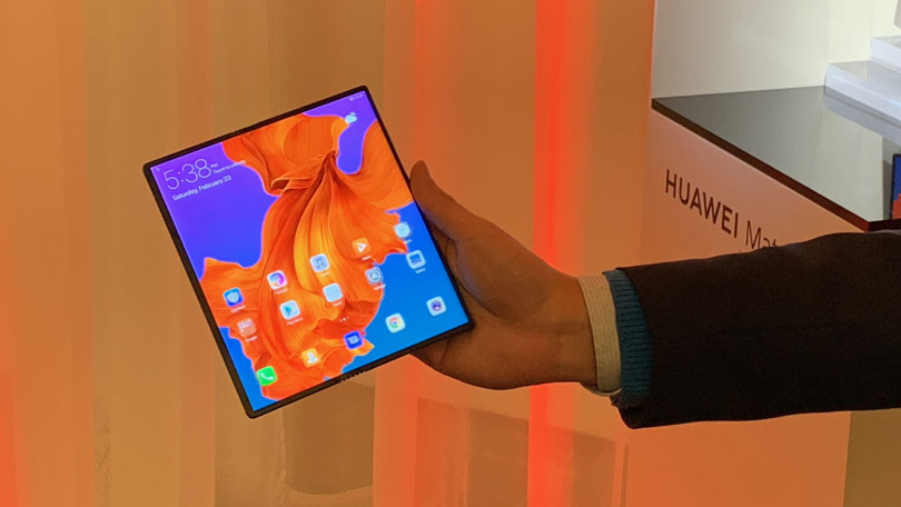 Huawei CEO'su: Samsung Galaxy Fold'un tasarımı iyi değil