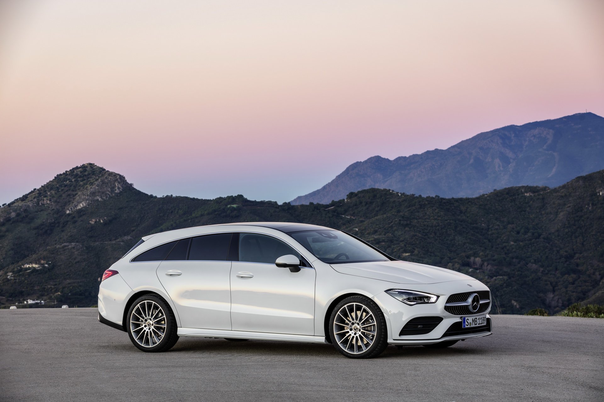 Yeni Mercedes CLA Shooting Brake Cenevre'de görücüye çıktı