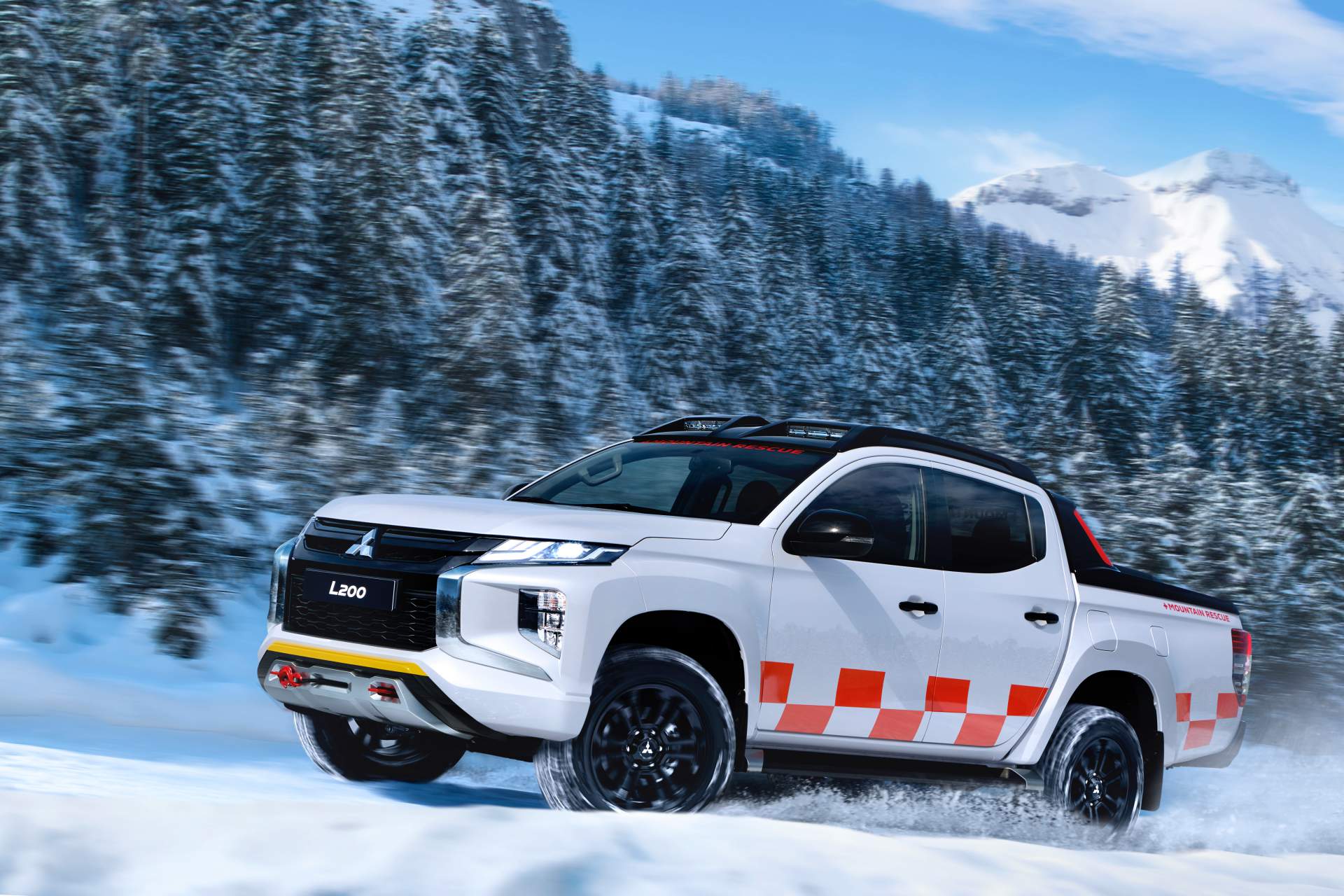 2019 Mitsubishi L200'ün Avrupa versiyonu Cenevre'de tanıtıldı