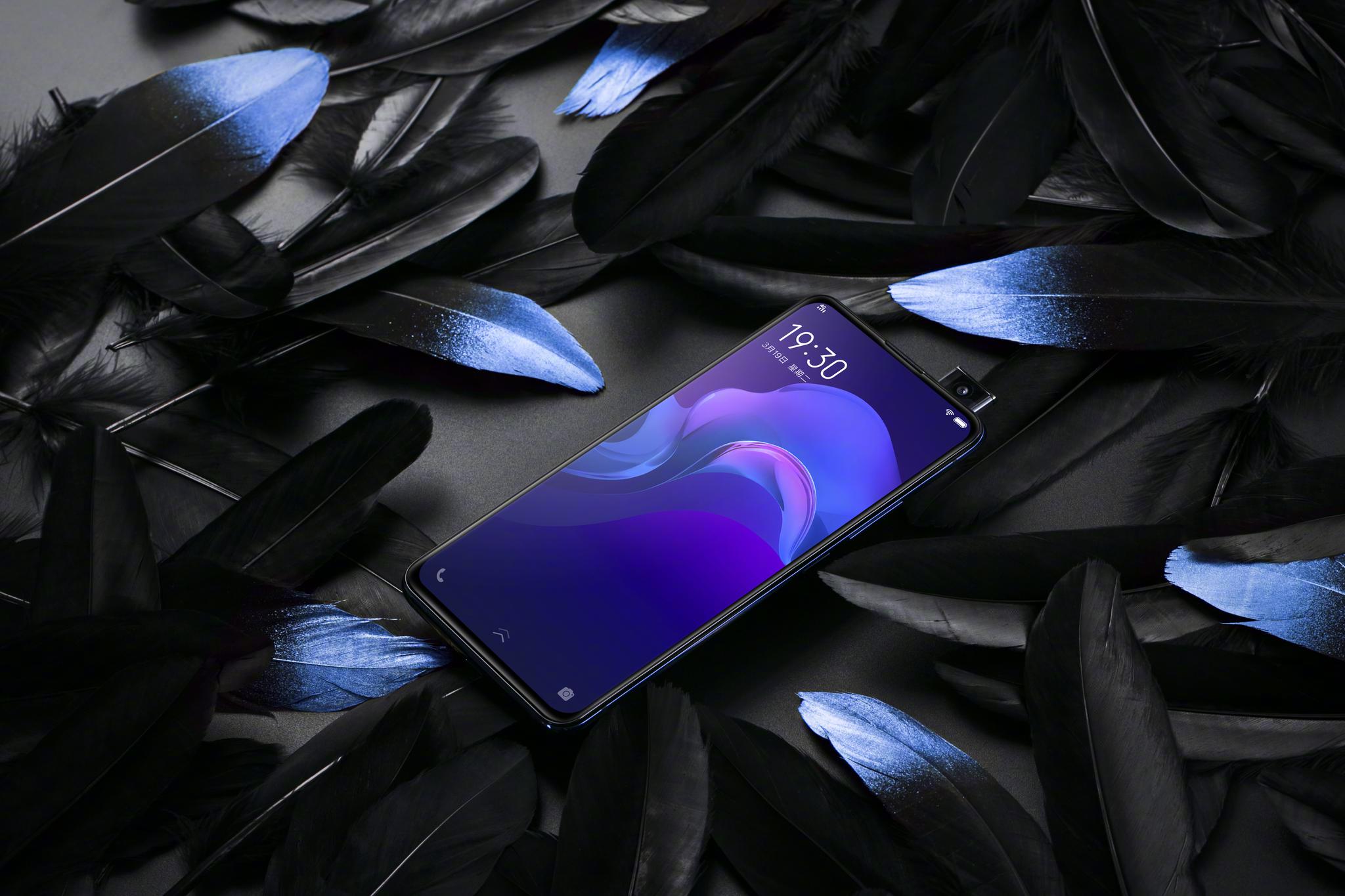 İşte karşınızda resmi basın görselleri ile Vivo X27