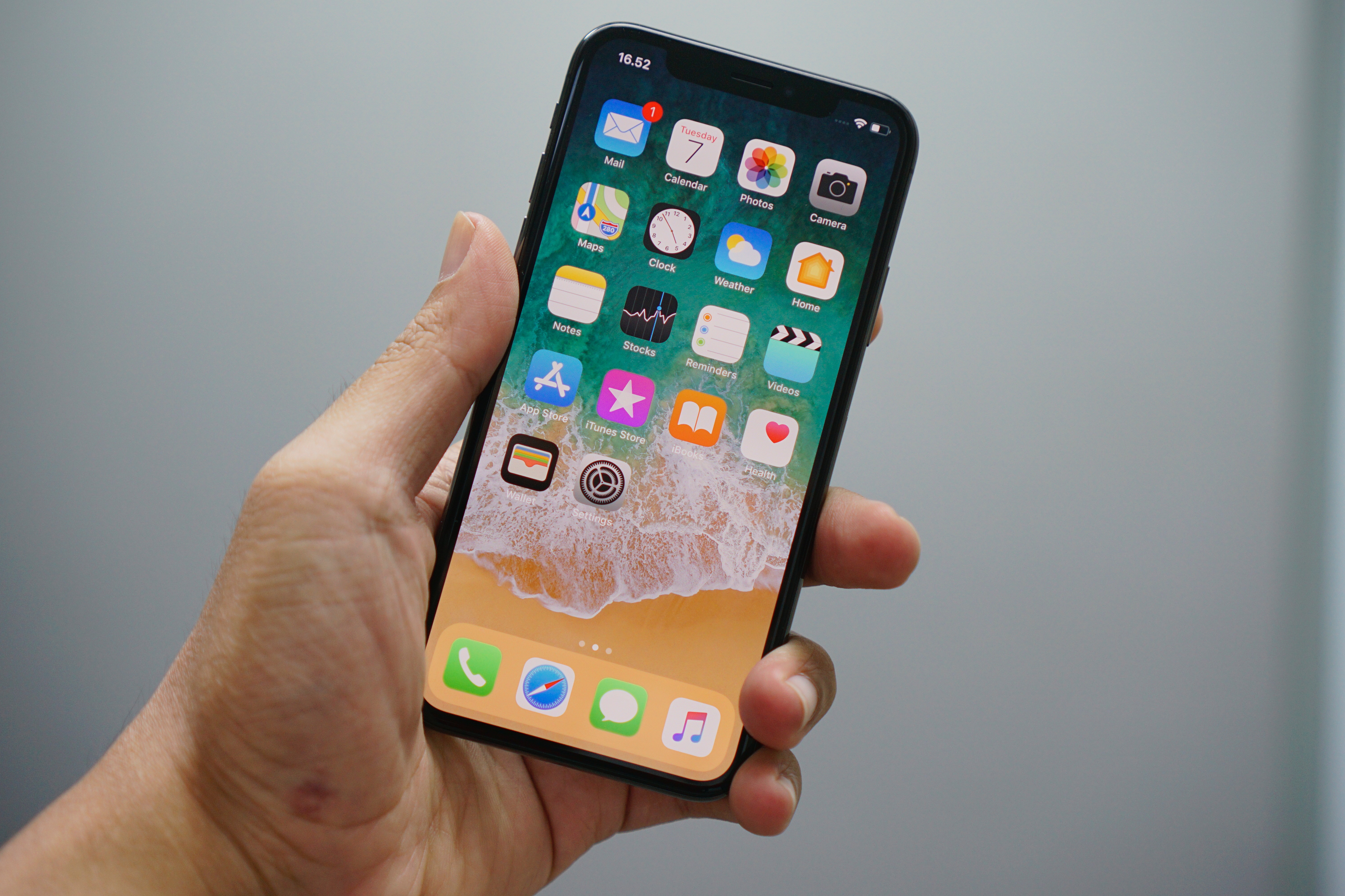 iPhone’a olan ilgi Çin’de yüzde 50 azaldı