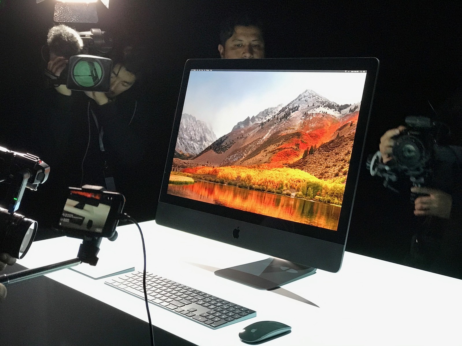 41 bin TL farkla iMac Pro için 256GB RAM bellek takviyesi