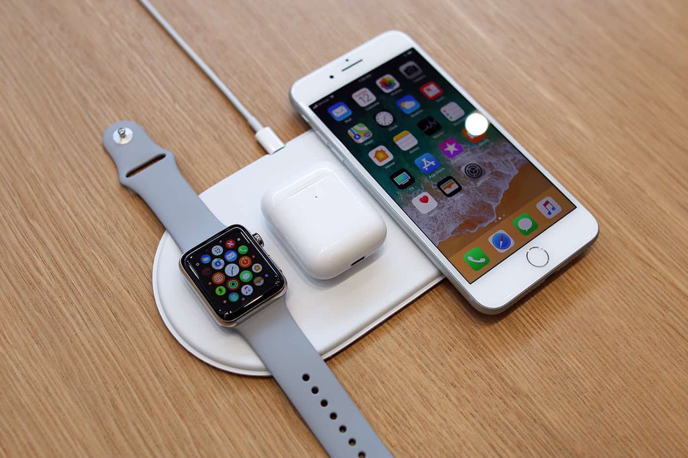 Apple'ın kablosuz şarj cihazı AirPower sonunda piyasaya sürülüyor
