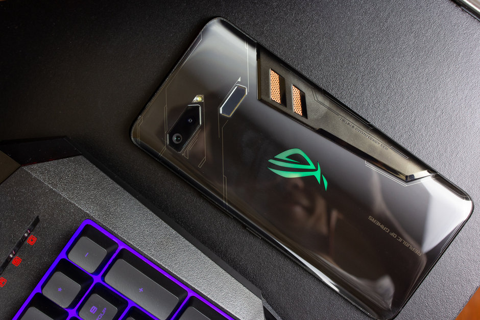 Asus ROG Phone 2 geliyor