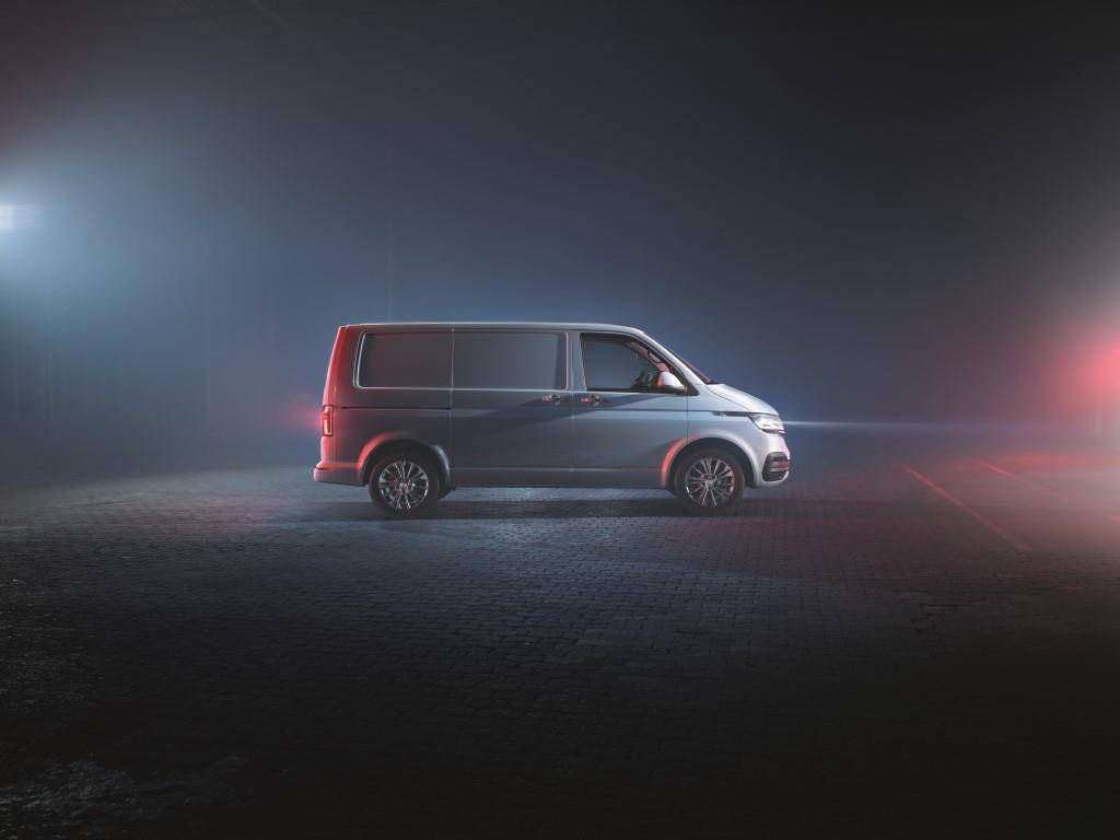 2019 Volkswagen Transporter 6.1 tanıtıldı: Yeni teknolojiler ve elektrikli versiyon