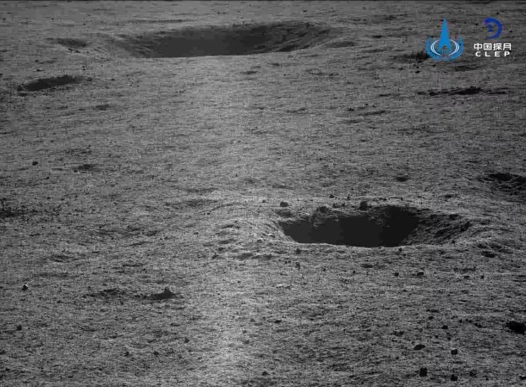 Çin, Ay'ın uzak yüzünden yeni fotoğraflar yayınladı