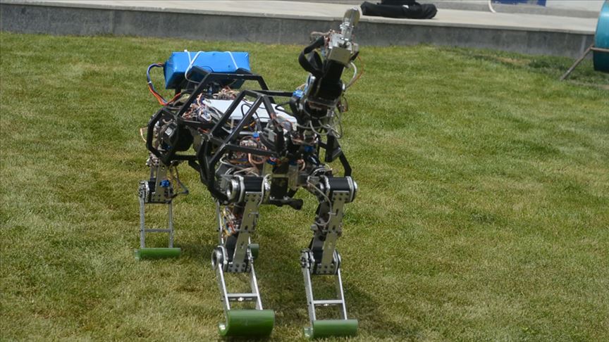 Akın Robotics, 4 ayaklı arazi robotu ARAT'ı görücüye çıkarttı