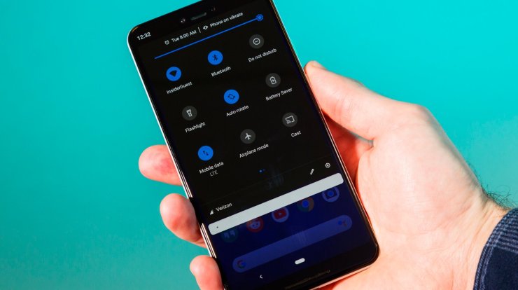 Android Q saate göre, gece ve gündüz moduna otomatik olarak geçebilecek