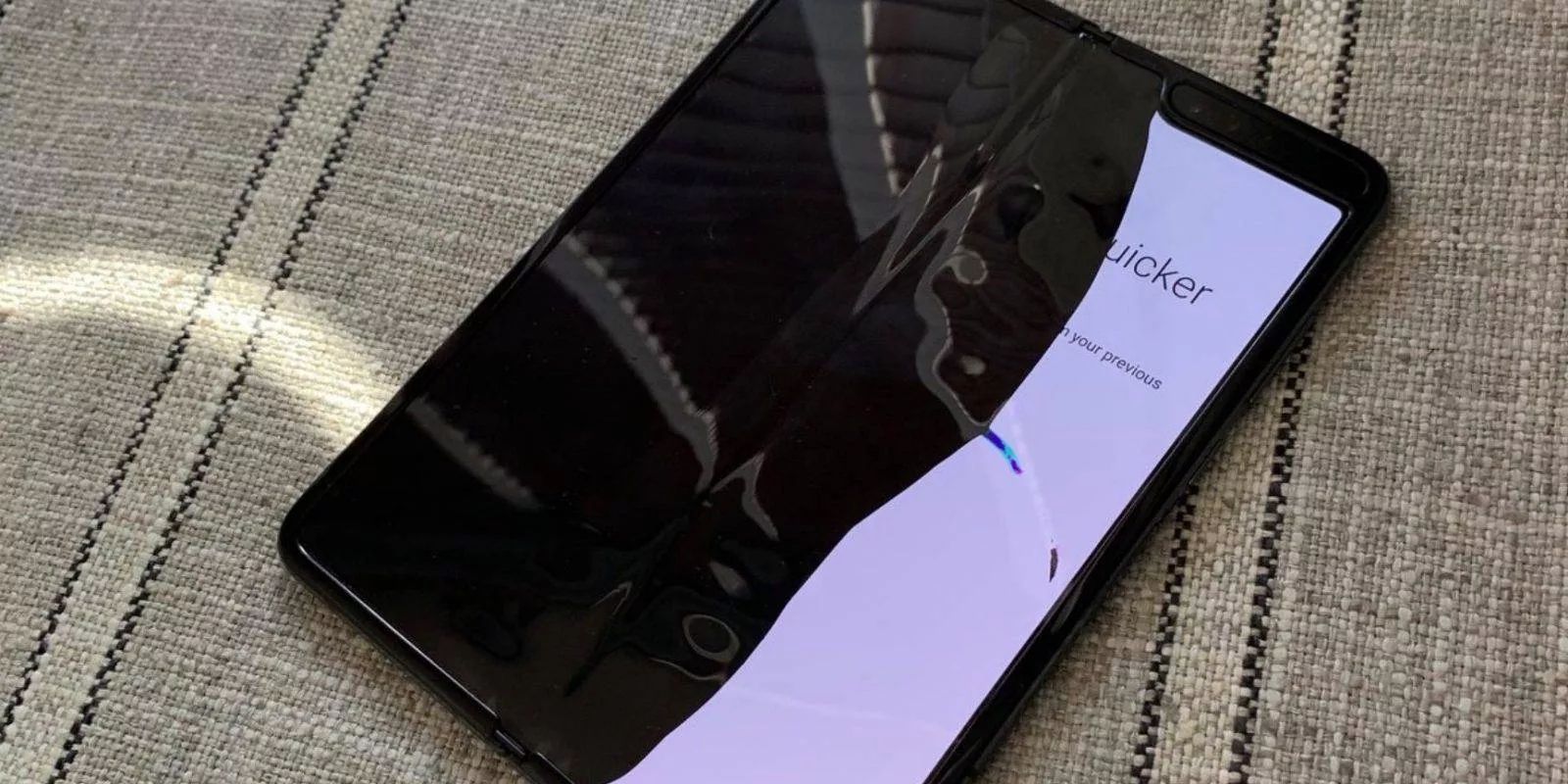 Samsung, Galaxy Fold siparişi verenlere iptal edebileceklerini bildirdi