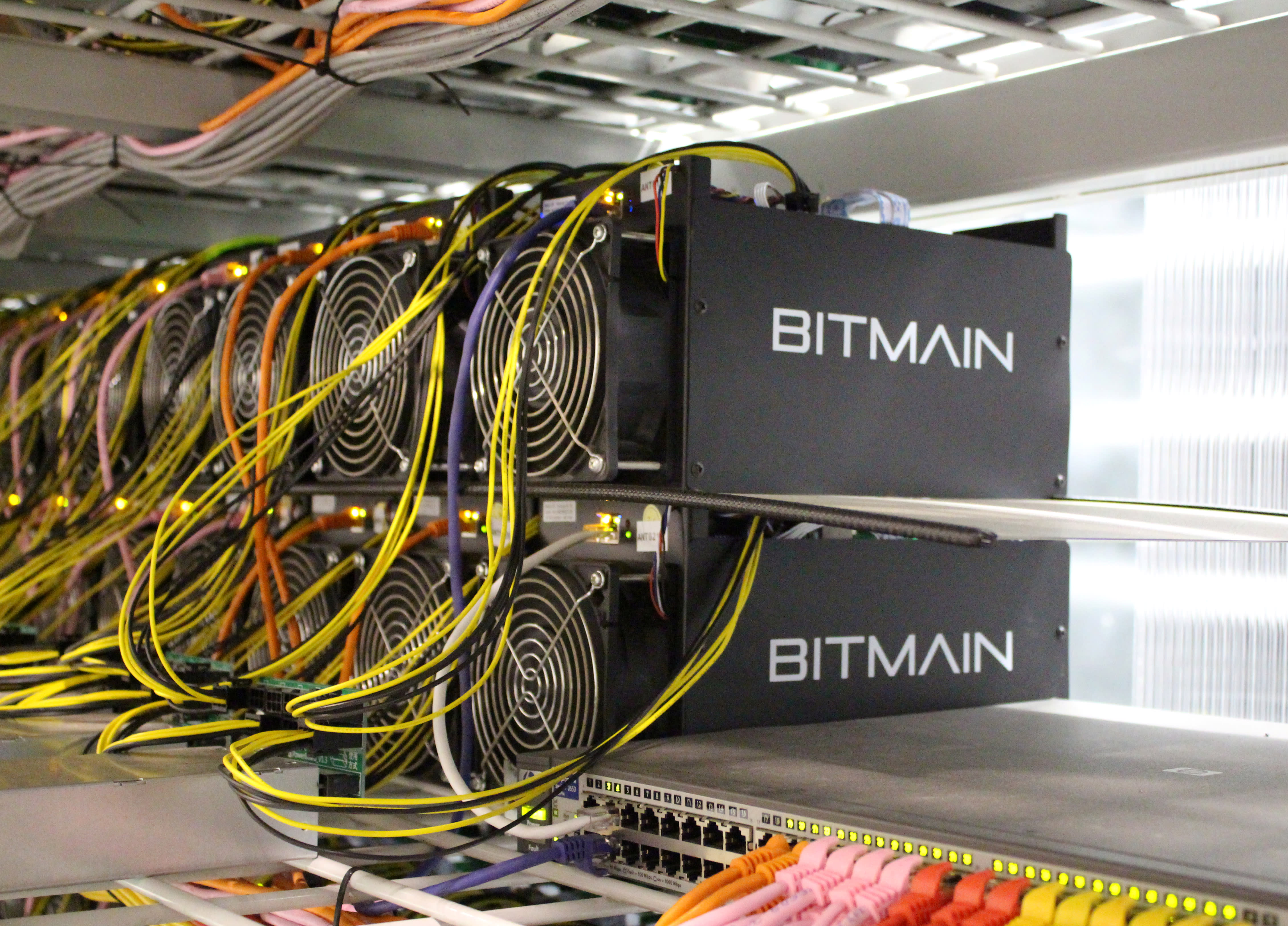 Bitmain'de hashrate düşüşü devam ediyor