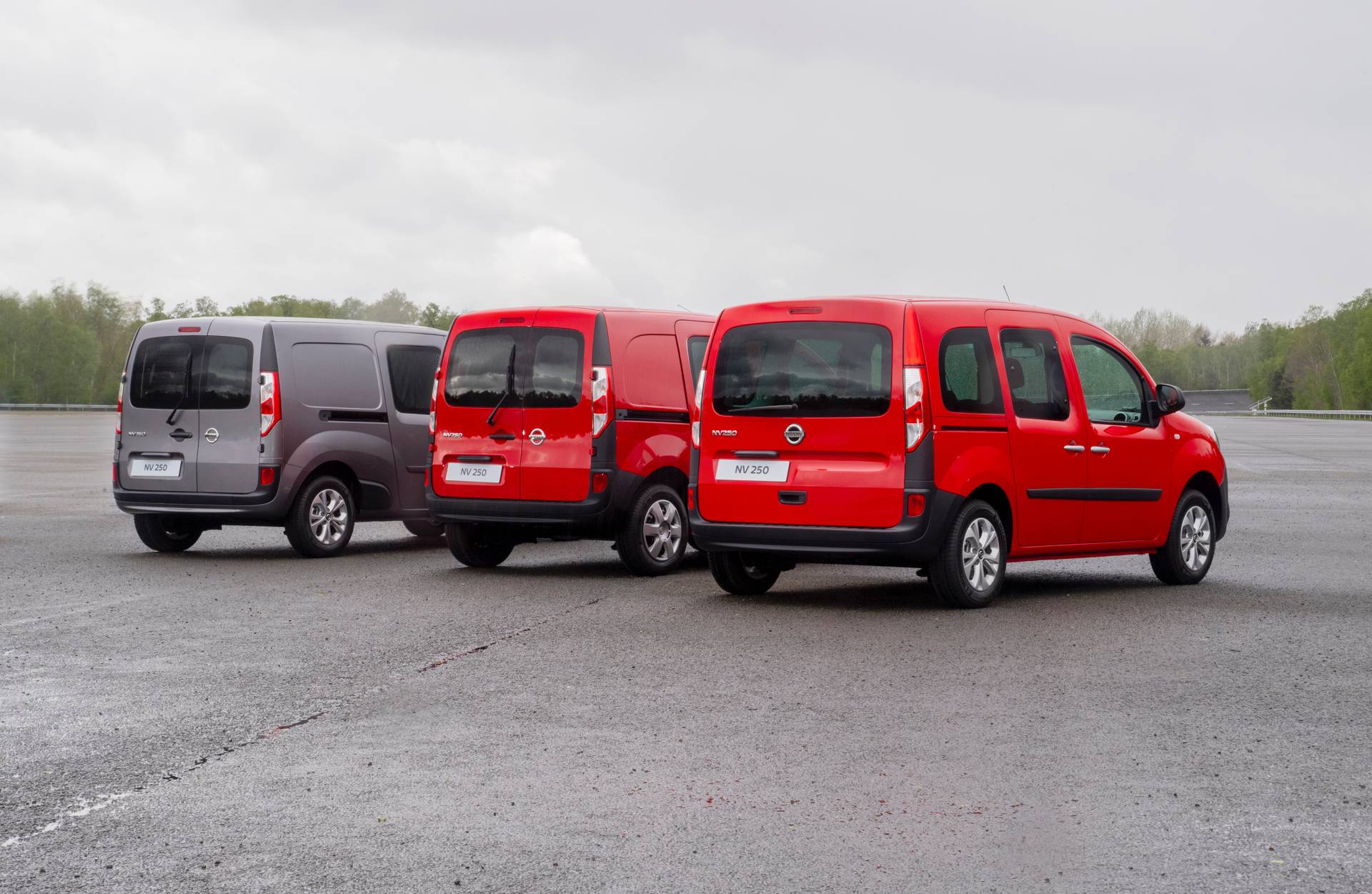 Renault Kangoo logo değiştirdi, Nissan NV250 oldu