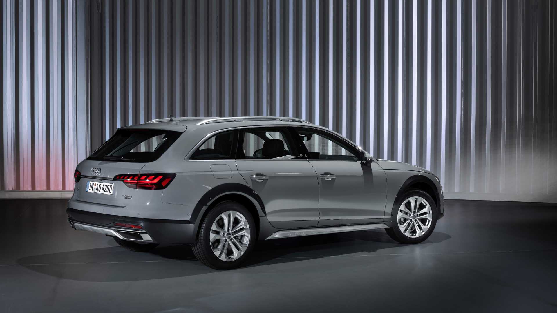 2019 Audi A4 ailesi tanıtıldı: Yeni motorlar ve hibrit desteği