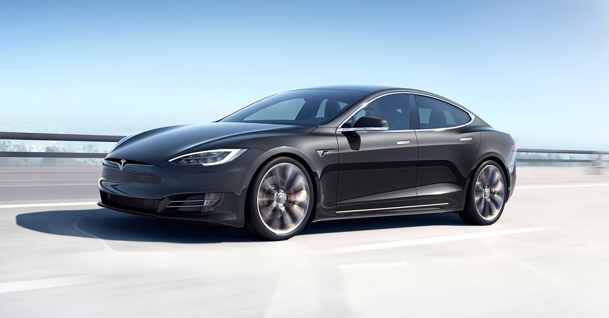 Tesla, park halindeyken yanan araçların ardından, yeni bir batarya güncellemesi yayınladı