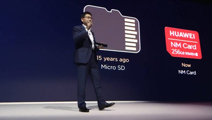 Huawei'ye bir yaptırım daha: Telefonlarında artık microSD kart kullanamayacak