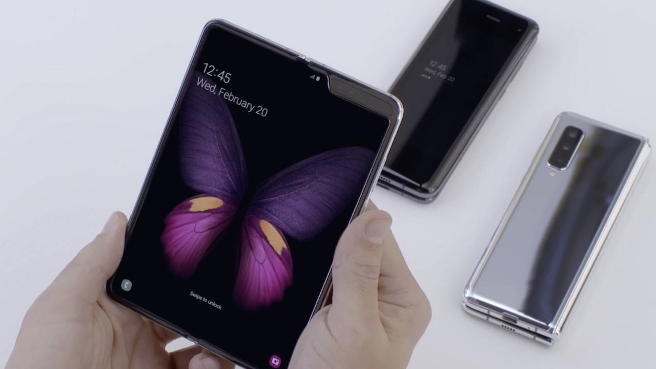 Katlanabilir telefon umutları sönüyor: Best Buy, Galaxy Fold siparişlerini iptal etti