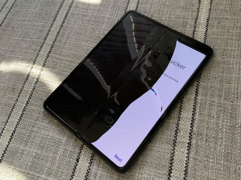 Galaxy Fold, Haziran ayında da piyasaya sürülmeyecek