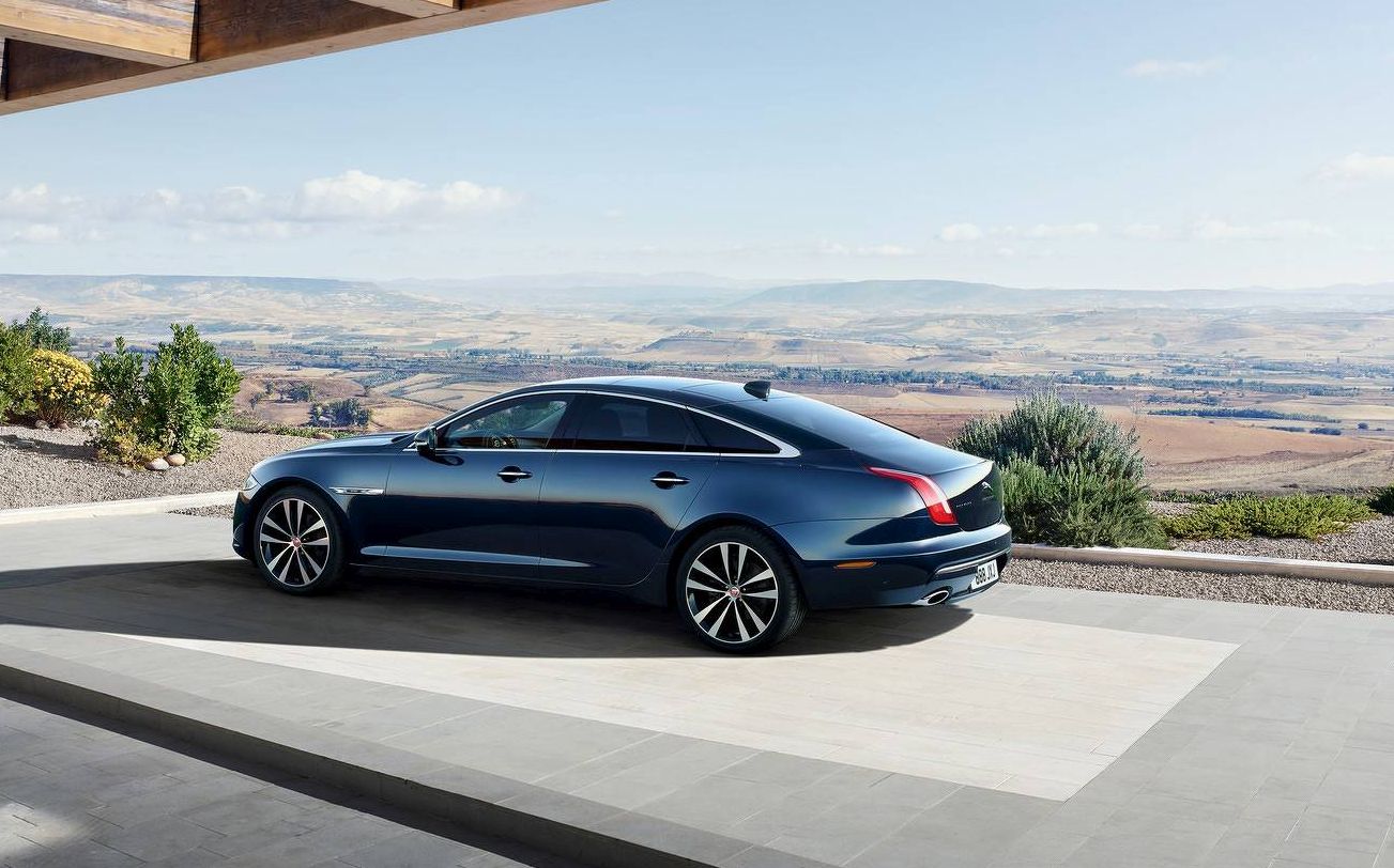 Jaguar XJ üretimi Temmuz'da sona eriyor, elektrikli versiyon 2020'de gelecek