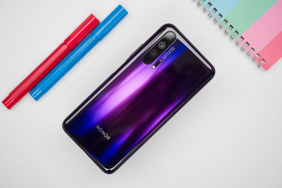 Honor 20 ve 20 Pro'nun 12 GB RAM'li versiyonları ortaya çıktı