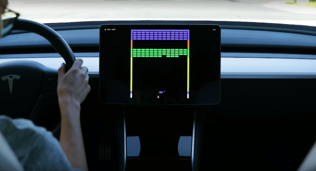 Elon Musk, Tesla araçlarda oynanabilecek yeni oyunların duyurusunu yaptı