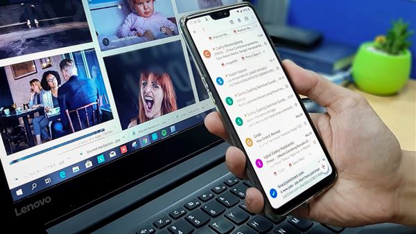 gmail in android uygulamasi da karanlik