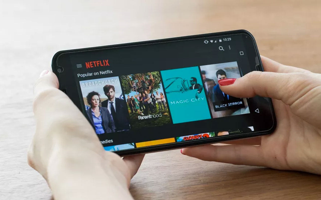 Netflix mobil cihazlar için 'dokunsal geri bildirim' özelliğini test ediyor