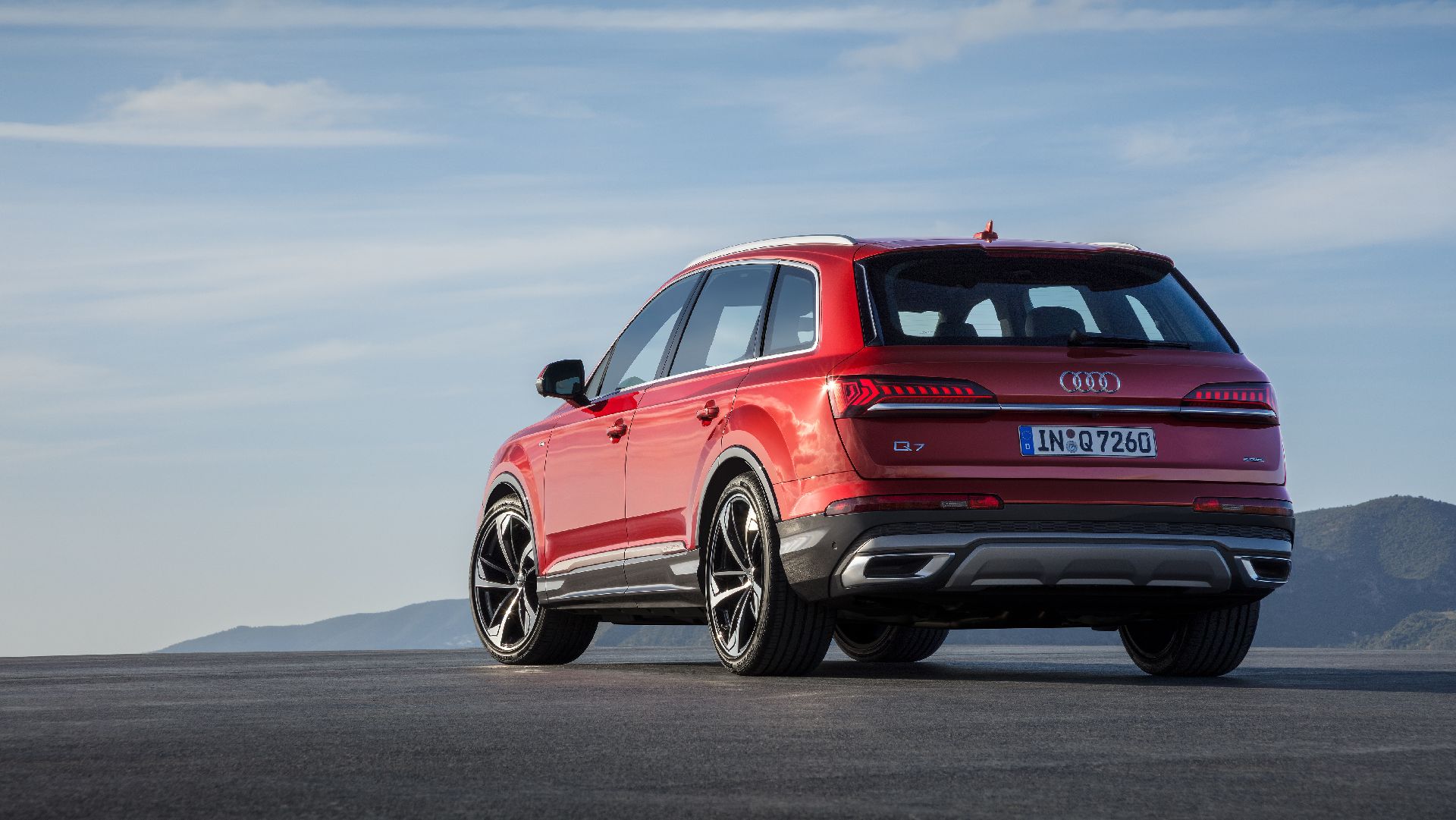 Makyajlanan 2019 Audi Q7, hibrit motorları ve yeni teknolojileriyle tanıtıldı