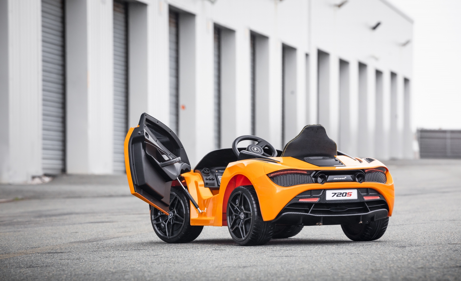 McLaren 720S Ride-On çocuklar için martı kanat spor araba