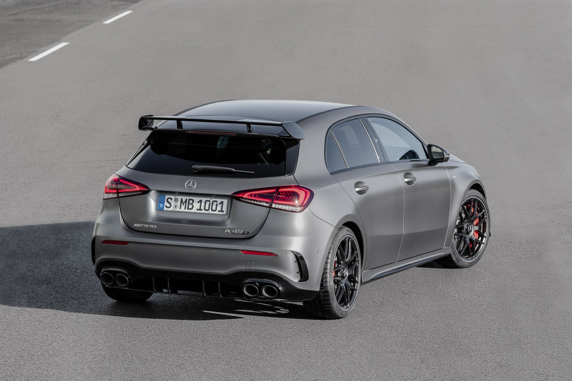 Yeni Mercedes-AMG A 45 ve CLA 45 modelleri tanıtıldı