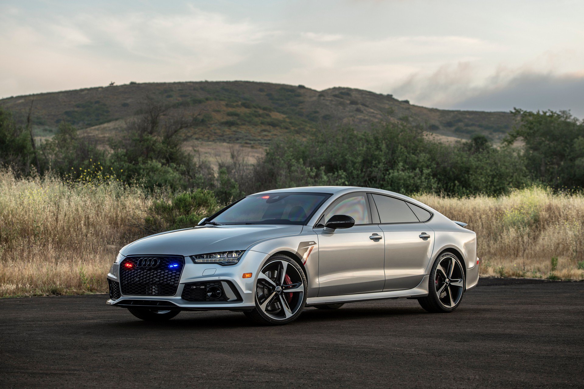 Dünyanın en hızlı zırhlı aracı ile tanışın: Audi RS7 Sportback