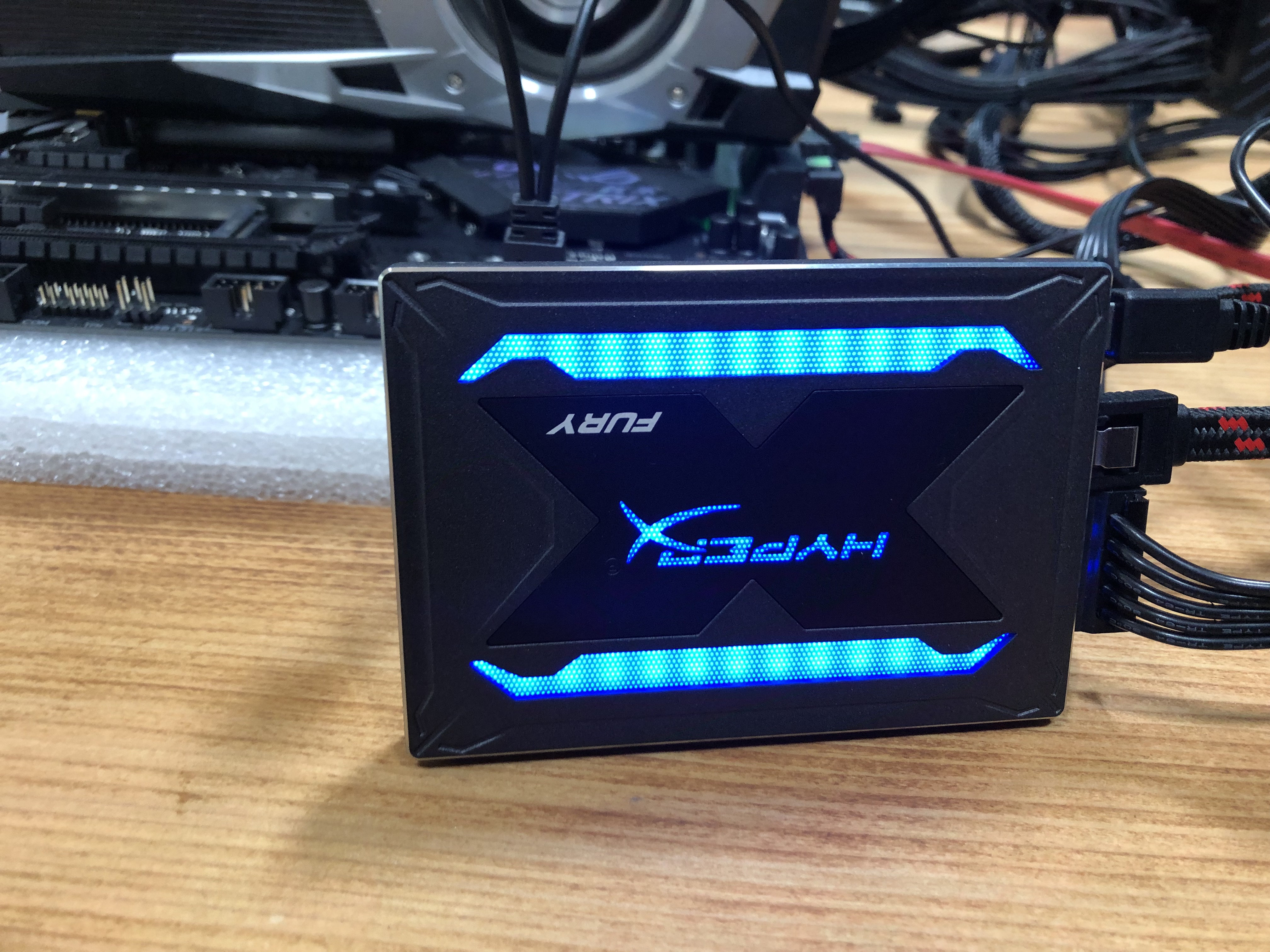 HyperX Fury RGB SSD incelemesi