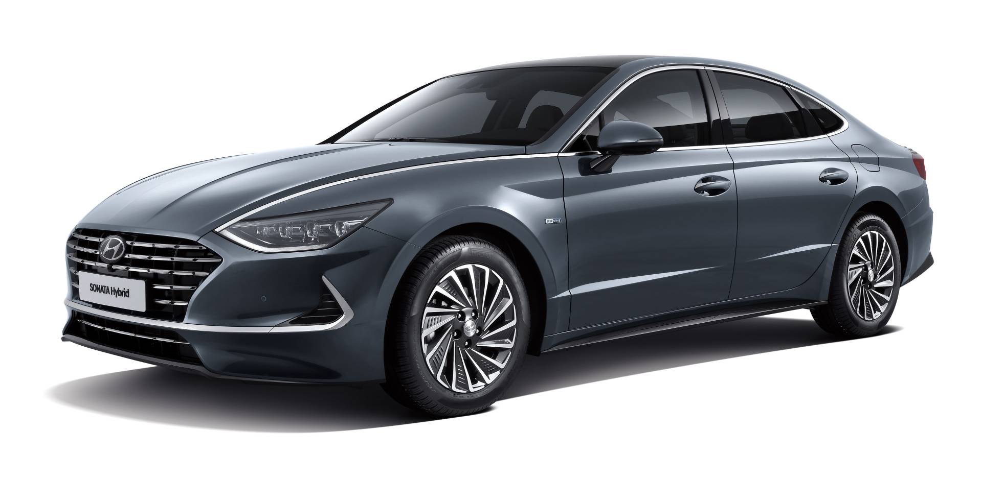 2020 Hyundai Sonata Hybrid tanıtıldı: Güneş panelli tavan ve yeni teknolojiler