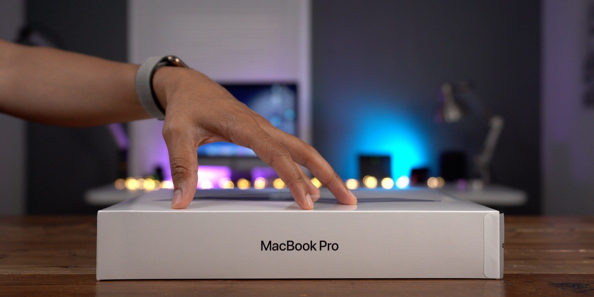 Apple'ın 16 inç MacBook Pro modeli, 3 bin dolar fiyat etiketiyle gelecek