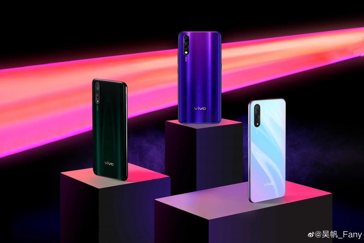 Vivo Z5'in teknik özellikleri resmi olarak açıklandı