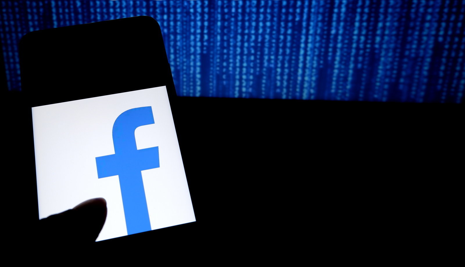 Facebook sahte reklam tıklaması yaptıran geliştiricilere dava açtı