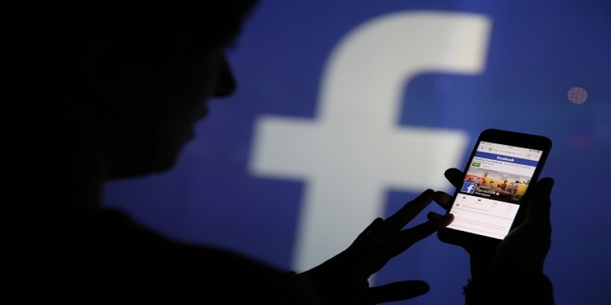 Facebook'un Android uygulamasına karanlık mod geliyor