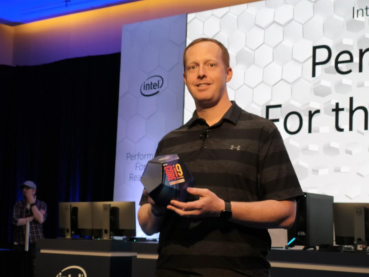 Intel'in tüm çekirdekleriyle 5 GHz’e yükselen yongası 3DMark’ta ortaya çıktı