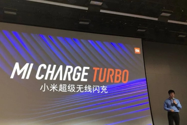 Mi Charge Turbo 30W kablosuz şarj tanıtıldı