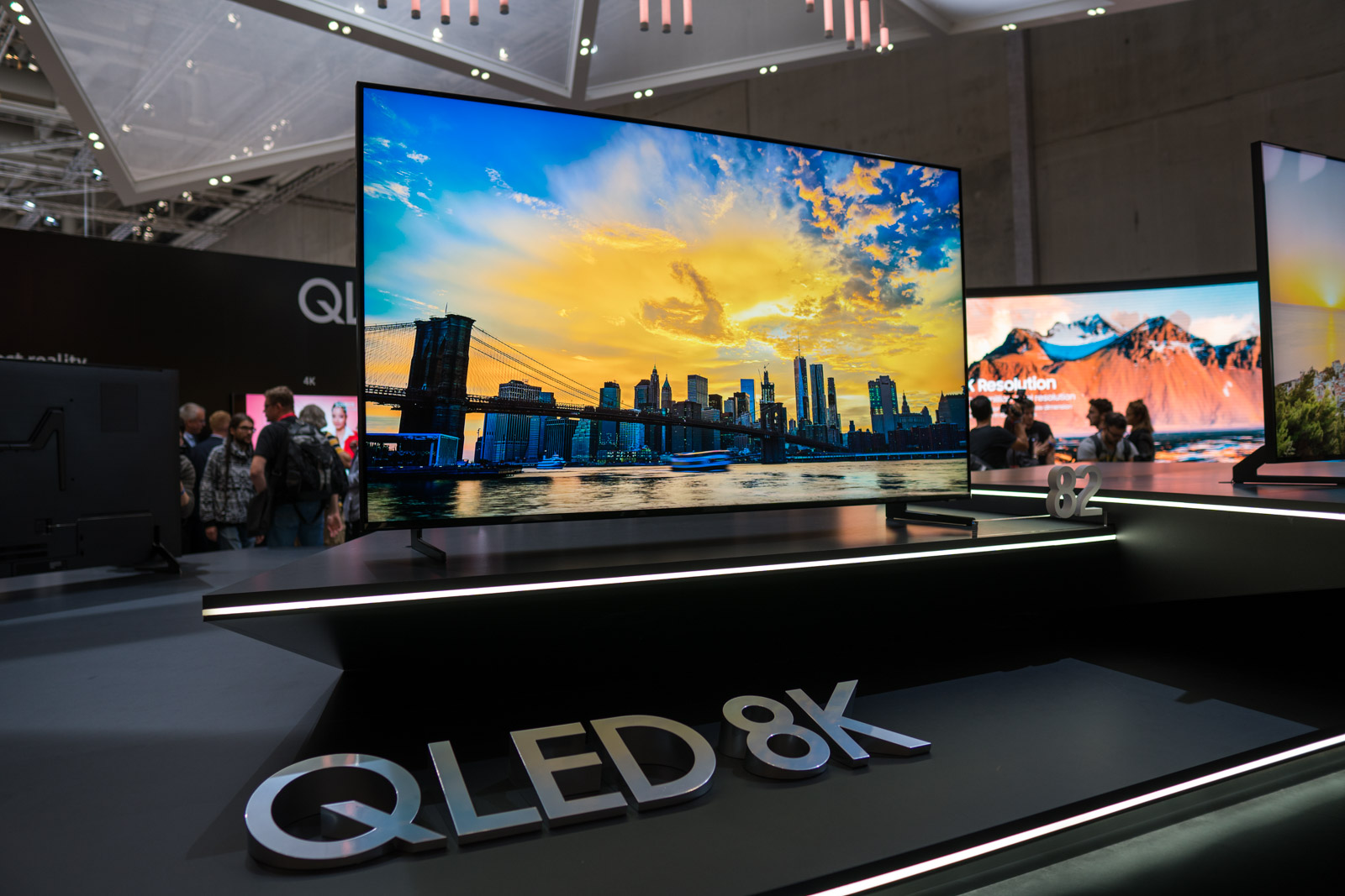 Samsung ve SK Telecom, 5G özellikli 8K TV'ler için ortak çalışacak