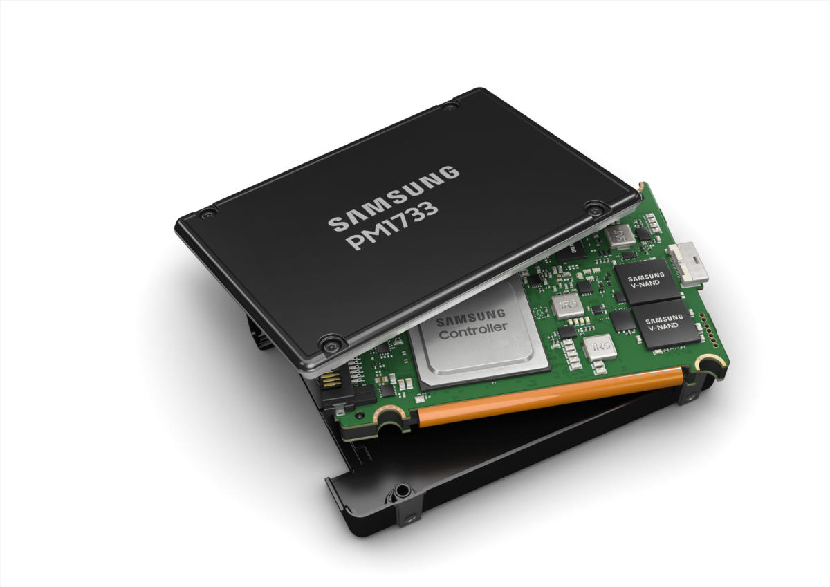 Samsung’un 30 TB kapasiteli SSD’si hiç bozulmayacak