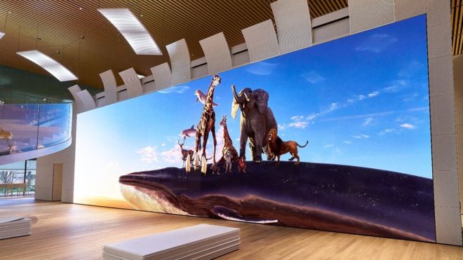 Sony 16K çözünürlüklü 20 metrelik dev ekranı 5,8 milyon dolara satışa sundu