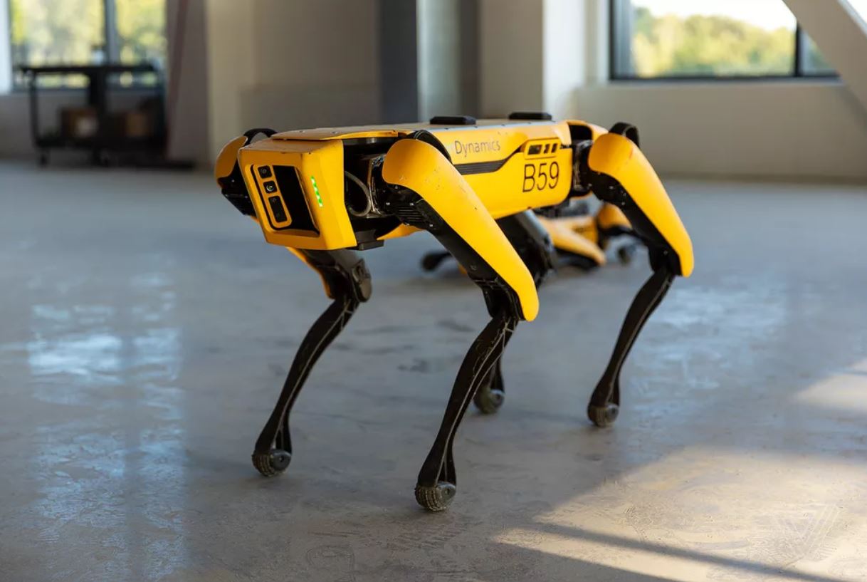 Boston Dynamics'in köpek robotu 'Spot' piyasaya sürülüyor