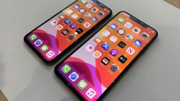 apple simdi de yan sanayi ekranlara