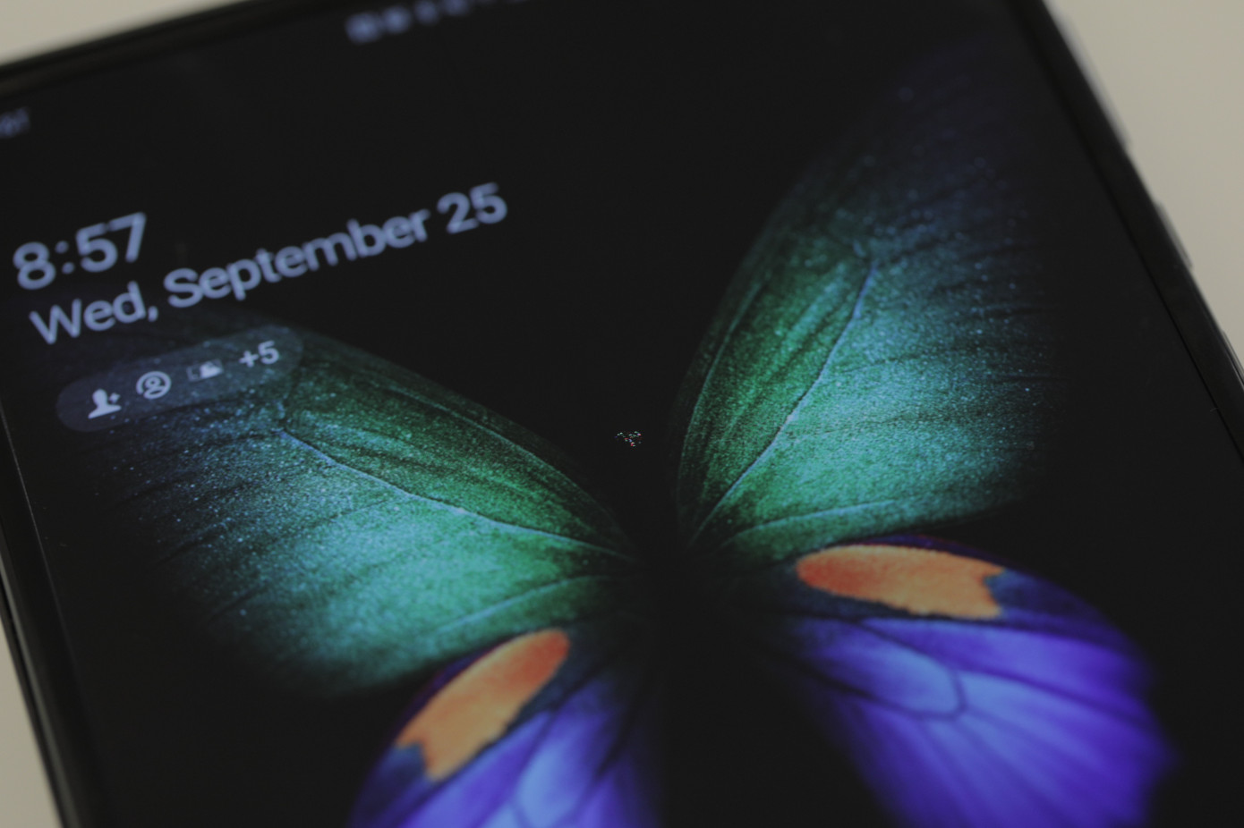 Yenilenen Galaxy Fold modellerinde hasarlar oluşmaya başladı