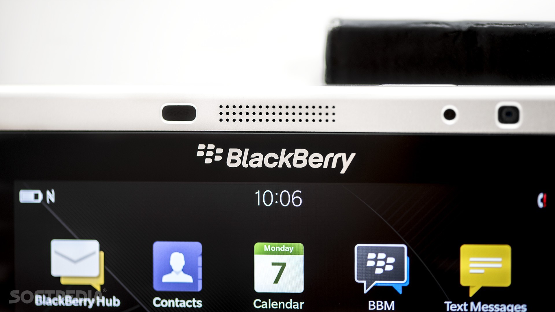 TCL, 5G destekli bir BlackBerry telefon planlarının olmadığını açıkladı