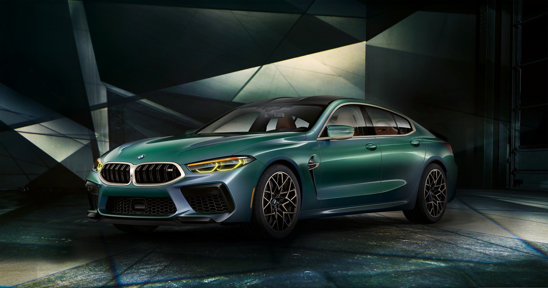 2020 BMW M8 Gran Coupe tanıtıldı: 600 beygirlik dört kapılı coupe