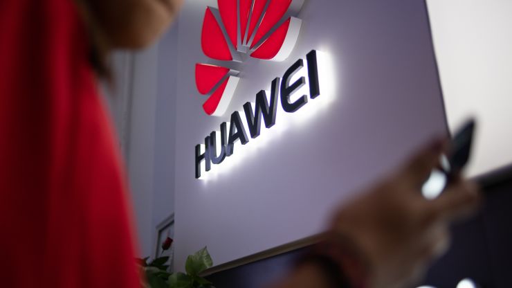Huawei, ABD'nin yaptırımlarına rağmen gelir artışı kaydetti
