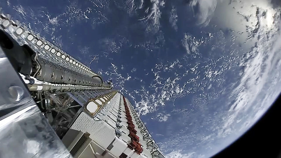 SpaceX çıldırdı: Tam 42.000 Starlink uydusu için izin istendi