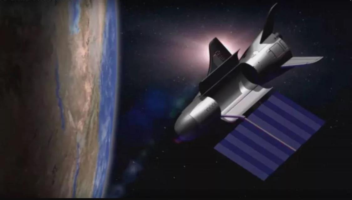ABD ordusunun 'çok gizli' uzay aracı, 780 gün sonra Dünya'ya döndü
