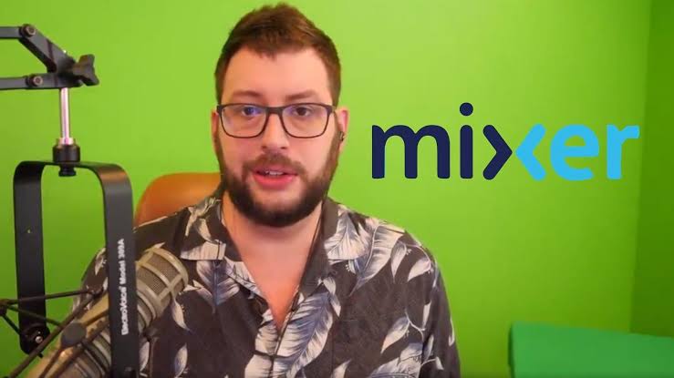 Mixer bombaları ardı ardına patlatıyor